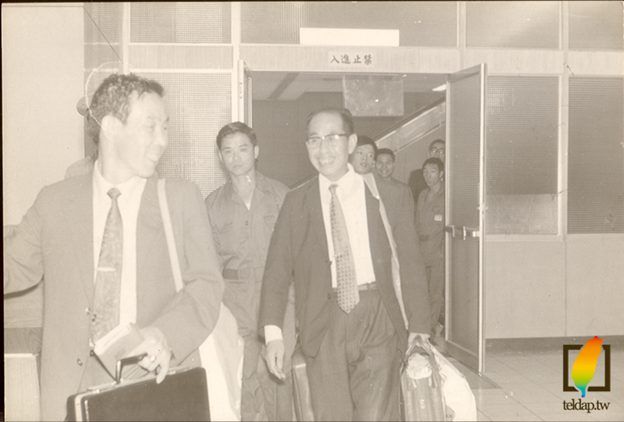 Image 2 — le 24 mars 1972, Maître Tung part pour la République khmère.